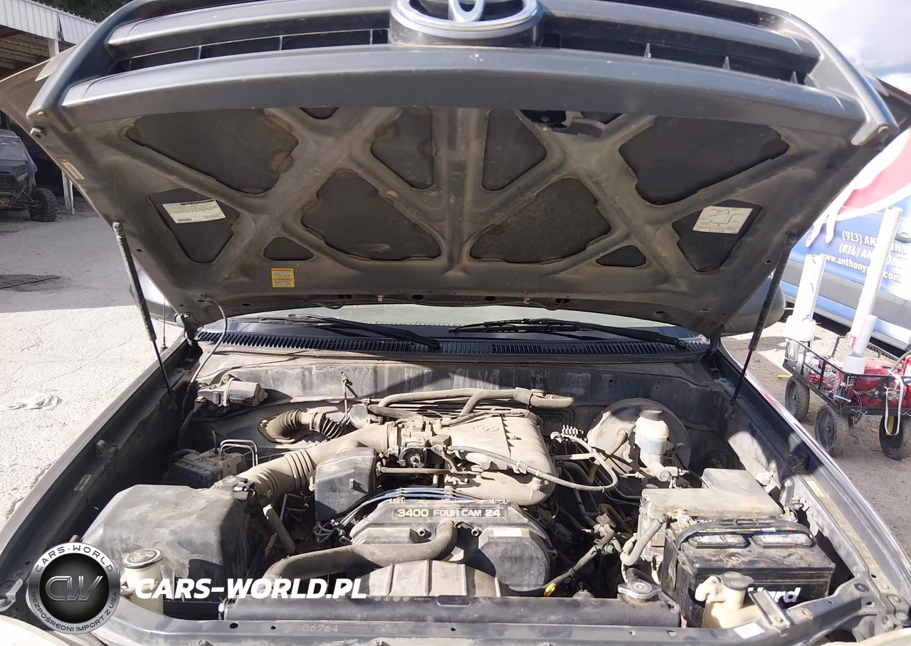 2004 Toyota Tundra VIN:5TBJN32144S444989 - 10