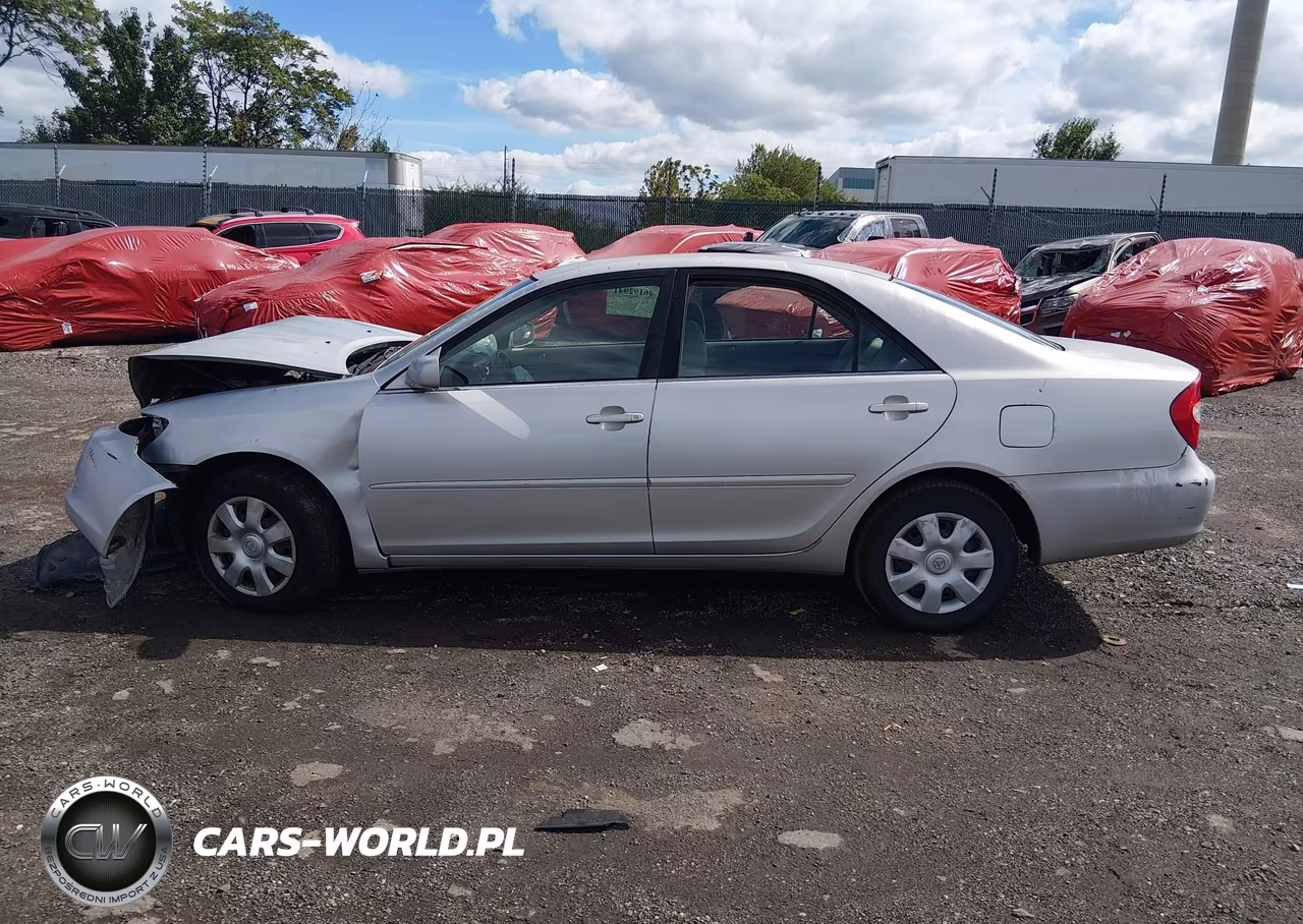 2003 Toyota Camry Le VIN:4T1BE30K43U695914 - 14