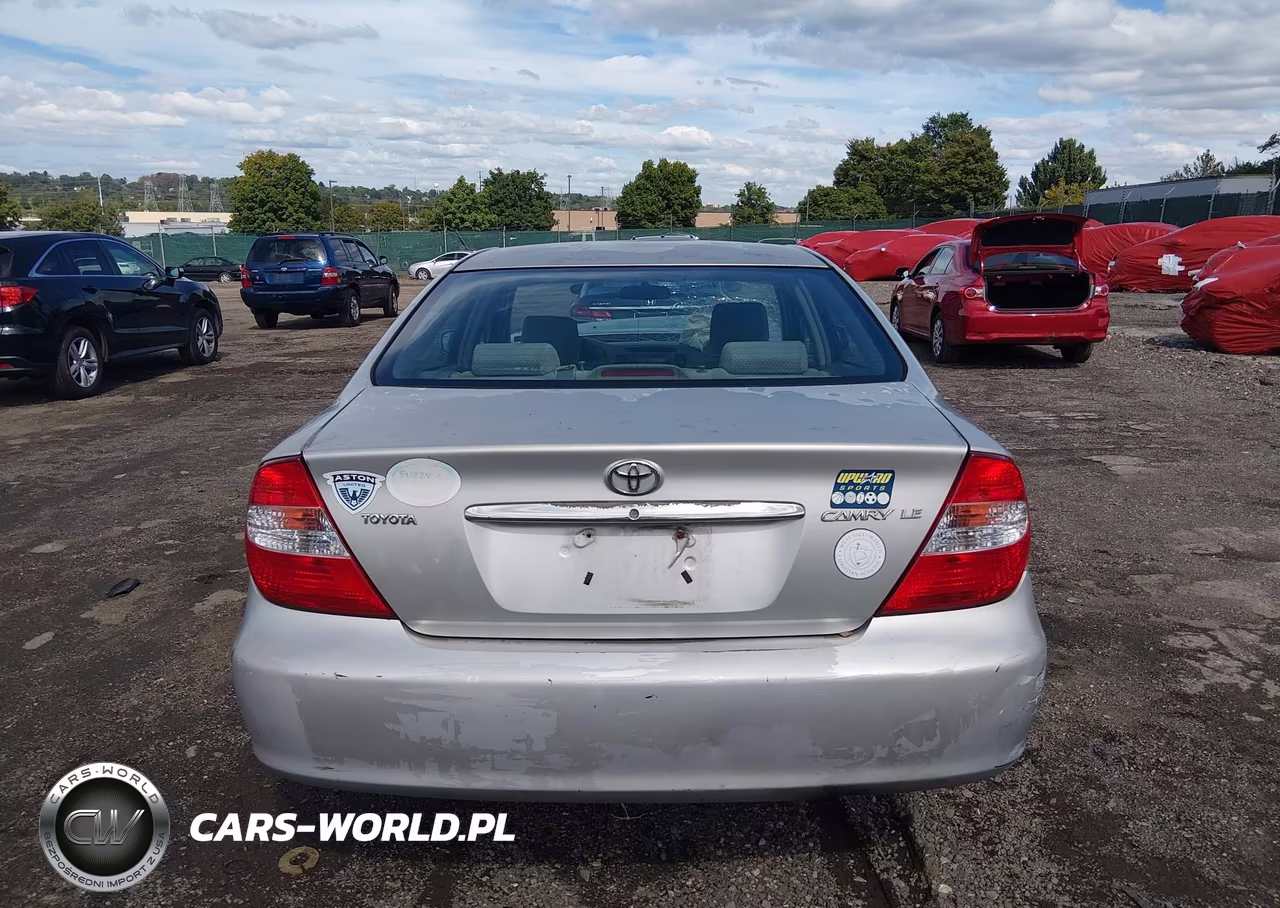 2003 Toyota Camry Le VIN:4T1BE30K43U695914 - 16