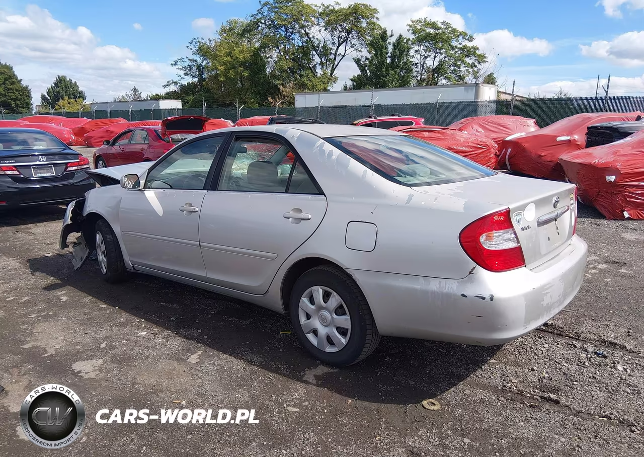 2003 Toyota Camry Le VIN:4T1BE30K43U695914 - 3