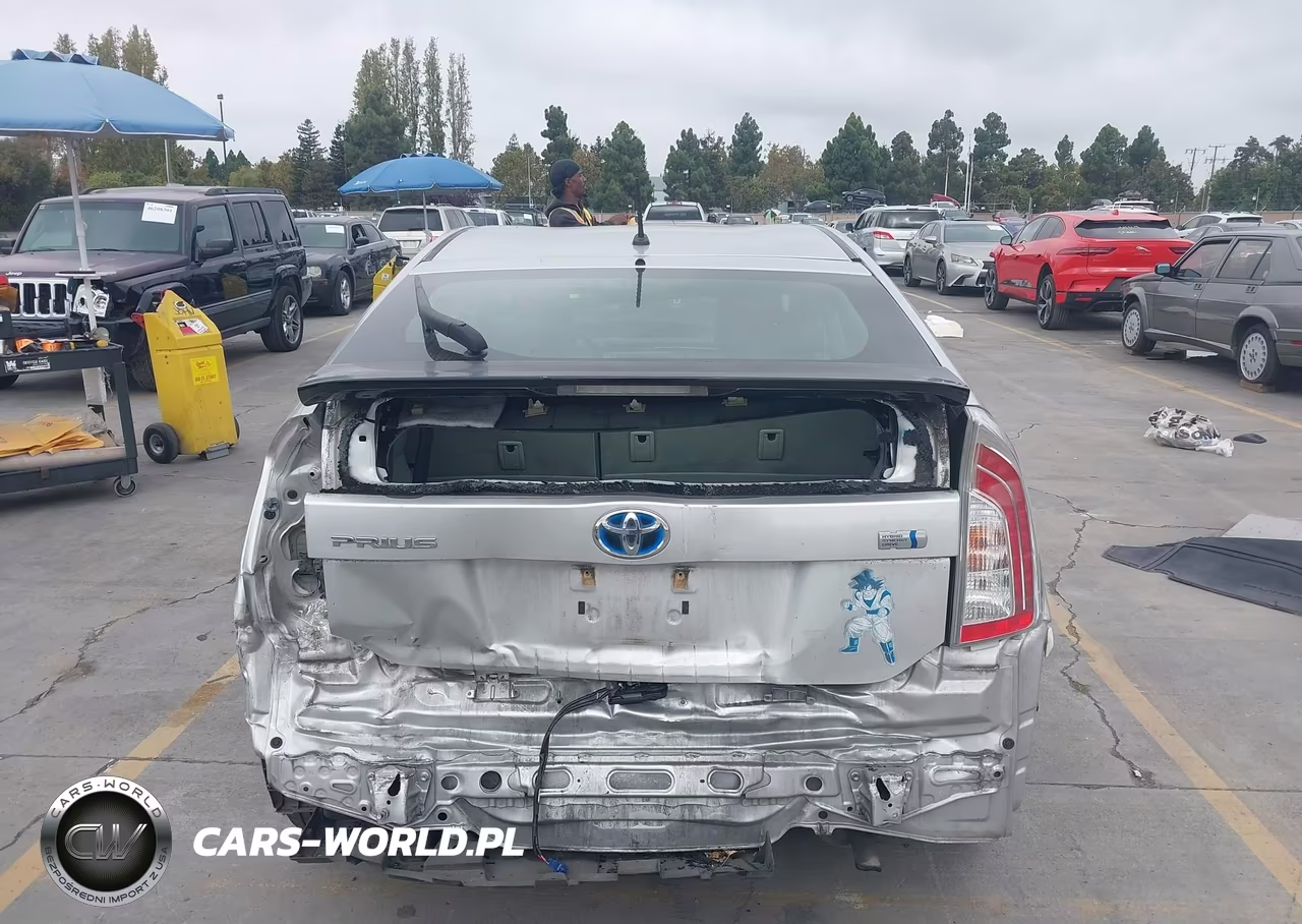 2014 Toyota Prius Two VIN:JTDKN3DU9E1815260 - 17