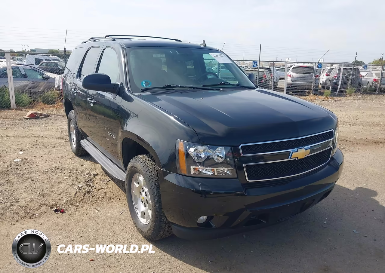 2011 Chevrolet Tahoe Lt VIN:1GNSKBE01BR303222 - 1