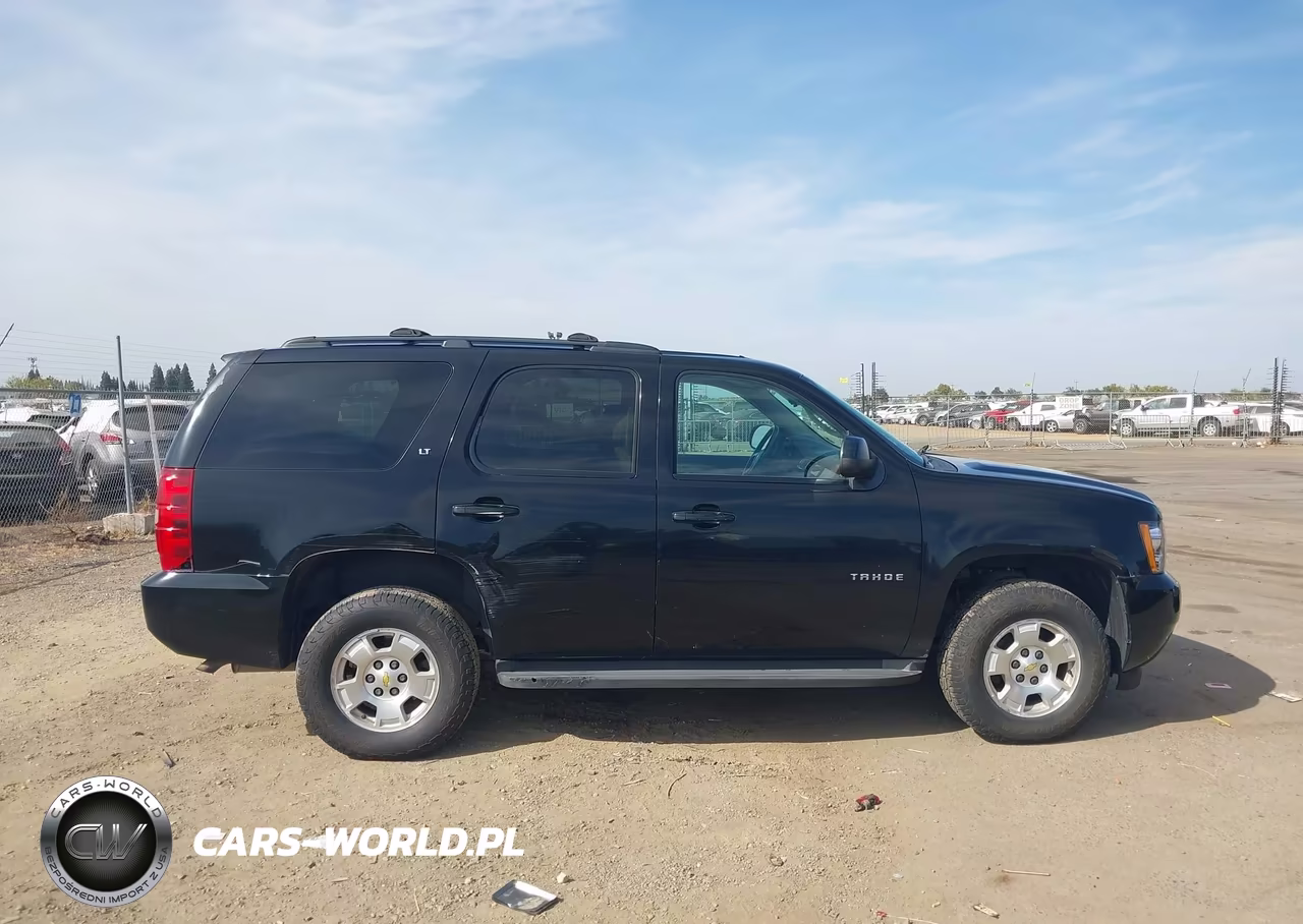 2011 Chevrolet Tahoe Lt VIN:1GNSKBE01BR303222 - 13