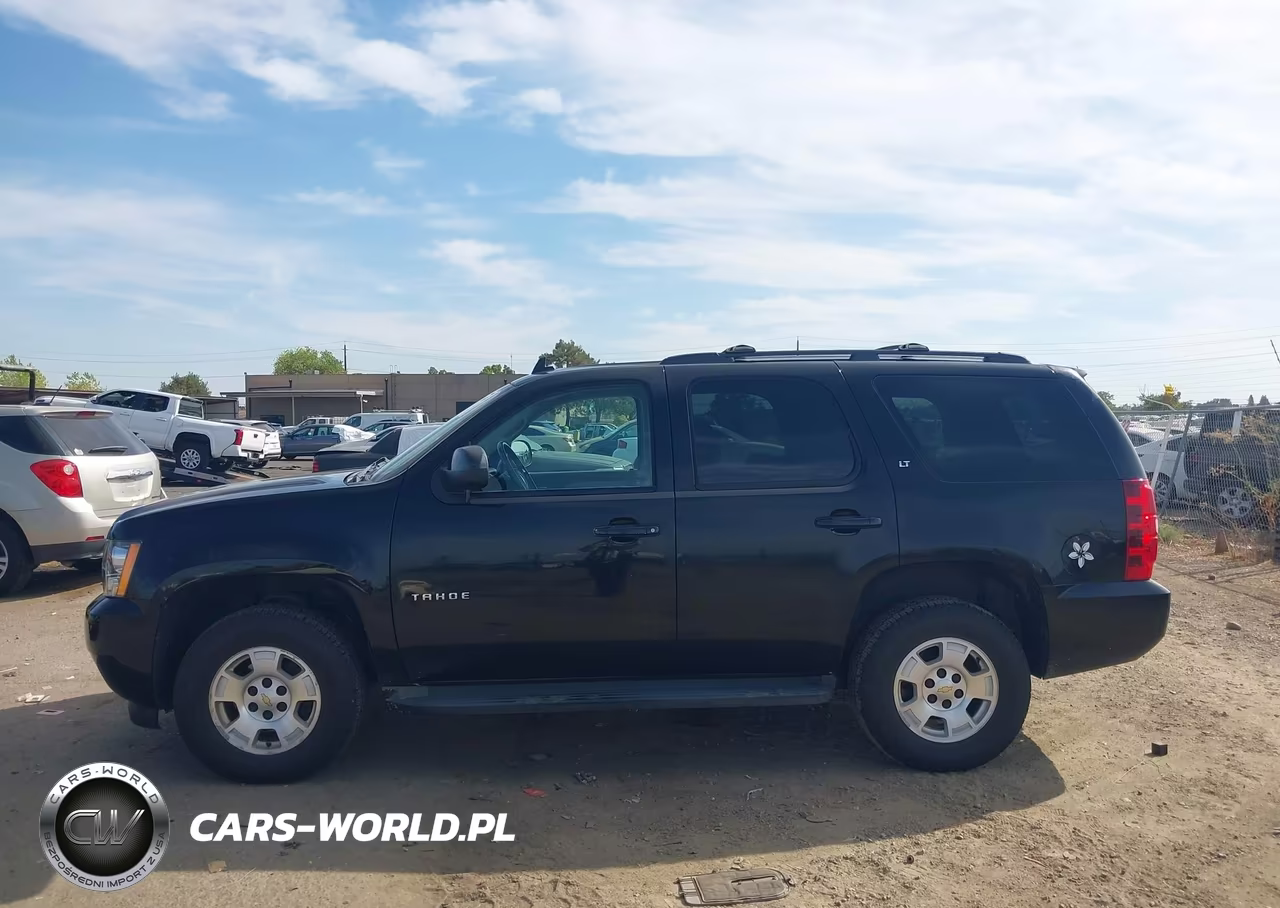 2011 Chevrolet Tahoe Lt VIN:1GNSKBE01BR303222 - 14