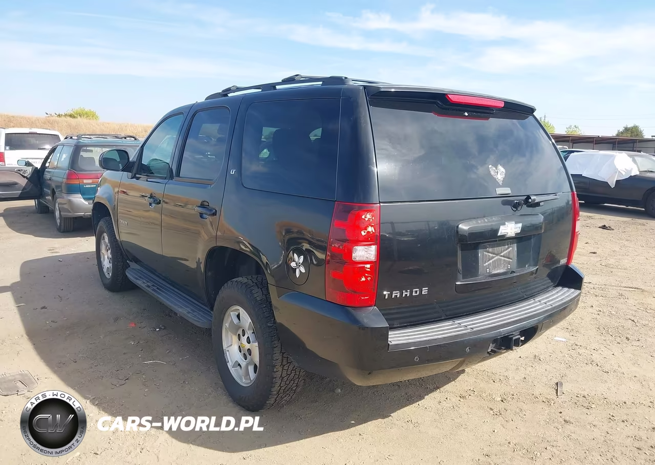 2011 Chevrolet Tahoe Lt VIN:1GNSKBE01BR303222 - 3