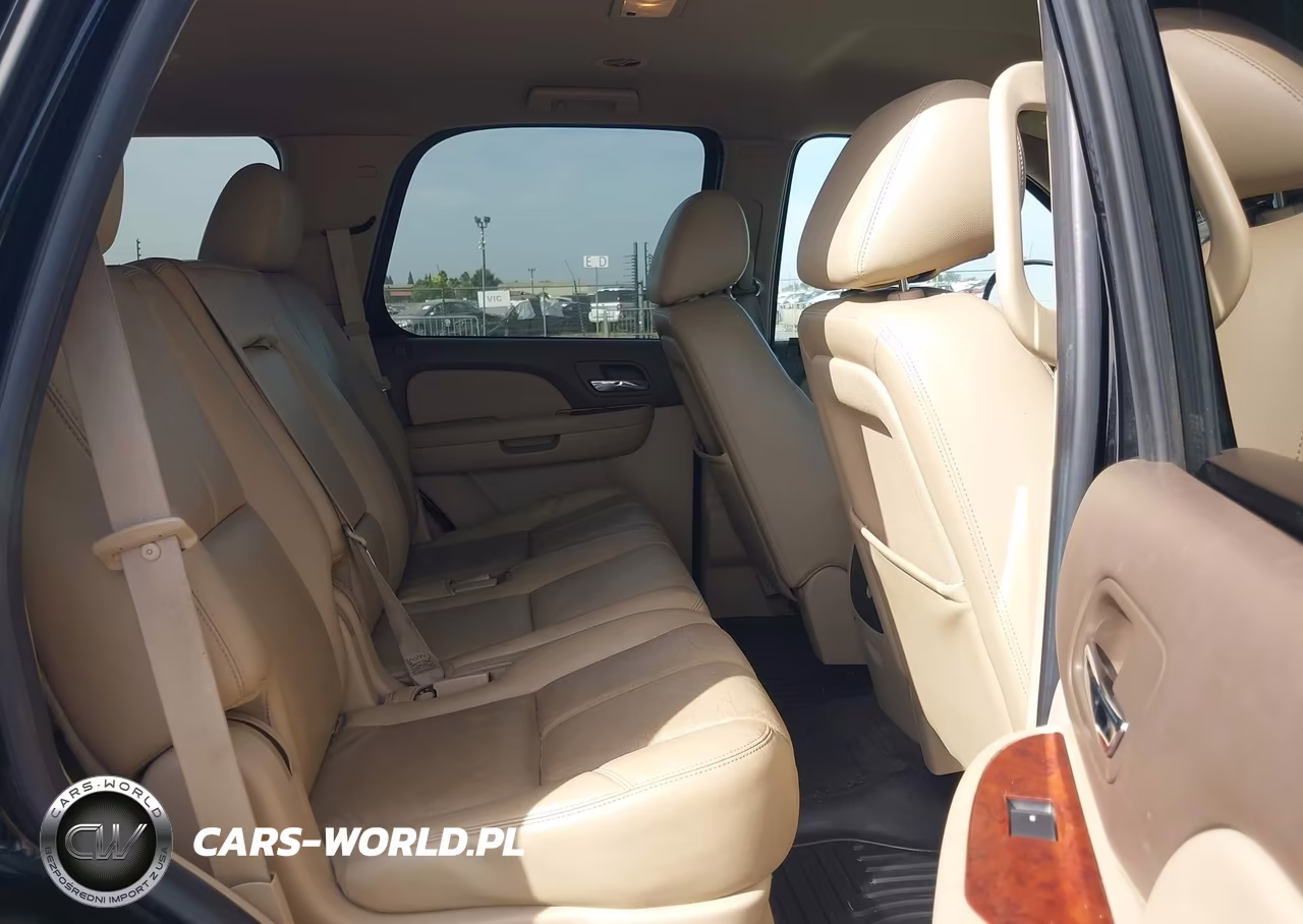 2011 Chevrolet Tahoe Lt VIN:1GNSKBE01BR303222 - 8