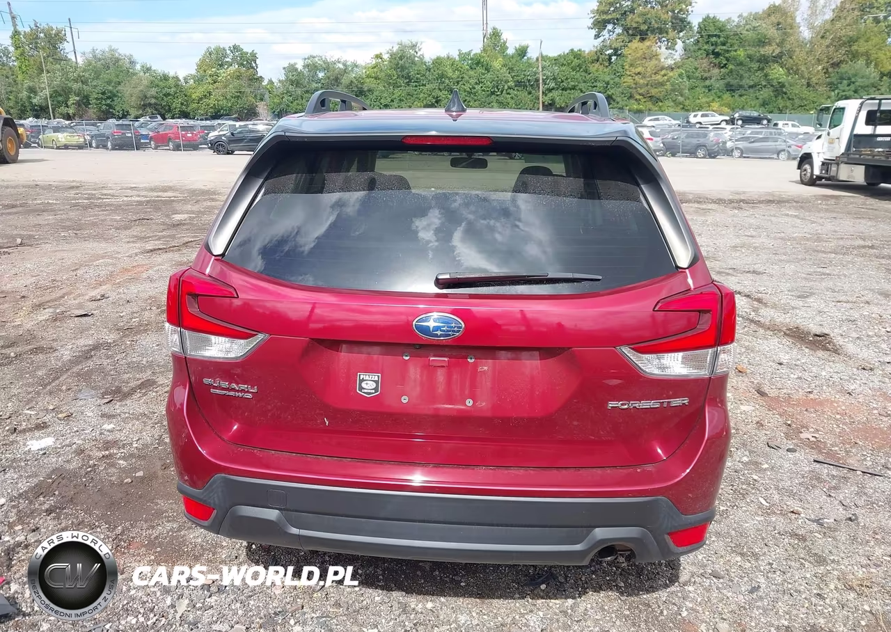 2024 Subaru Forester Premium VIN:JF2SKADCXRH428526 - 16