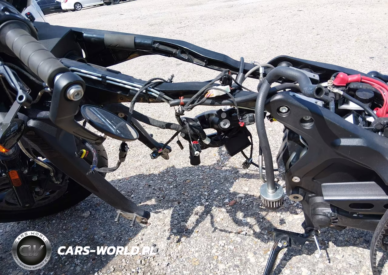 2018 Indian Motorcycle Co. Scout Bobber Abs VIN:56KMTA007J3128860 - 9