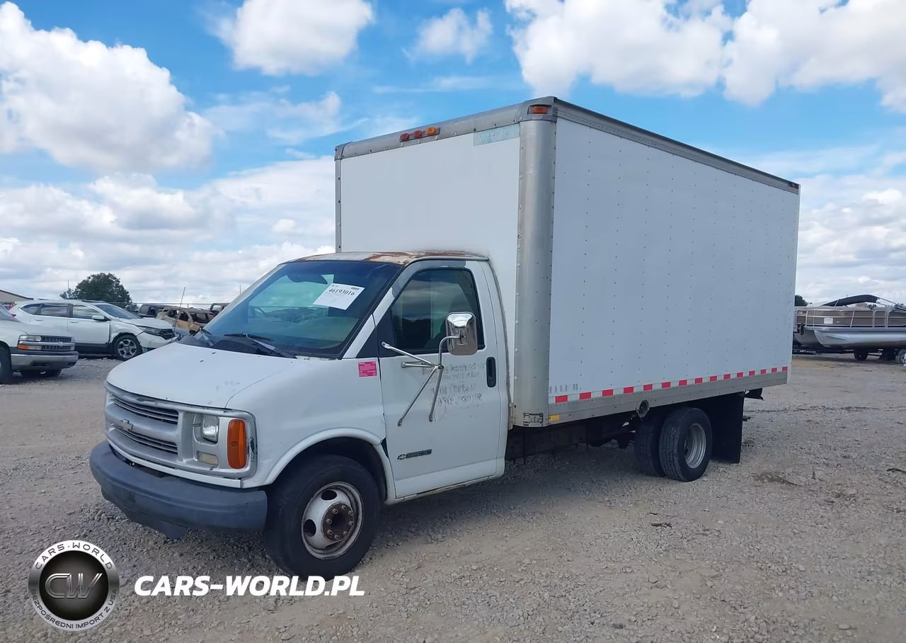2000 Chevrolet Express Comm Cutaway VIN:1GBHG31R6Y1207368 - 2