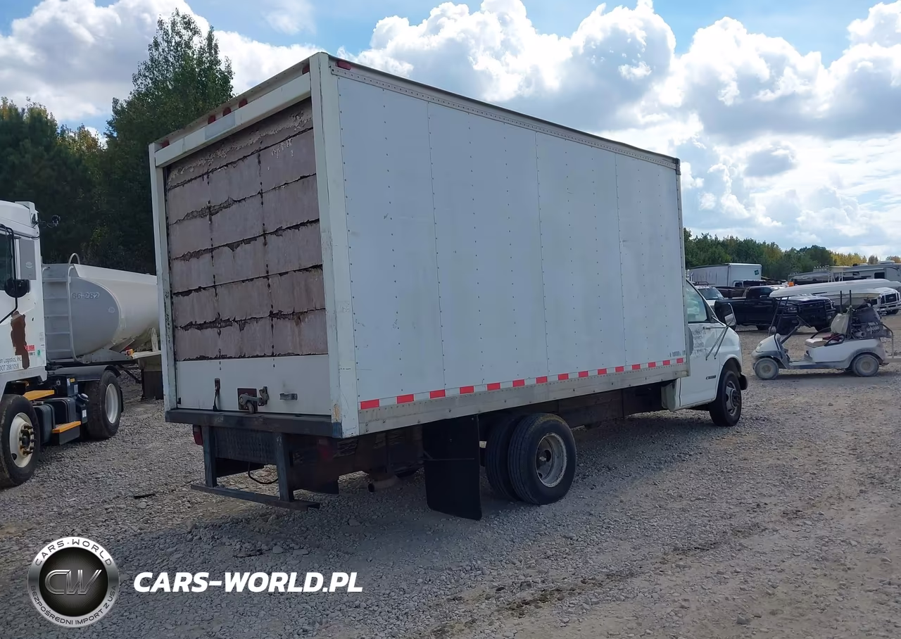 2000 Chevrolet Express Comm Cutaway VIN:1GBHG31R6Y1207368 - 4