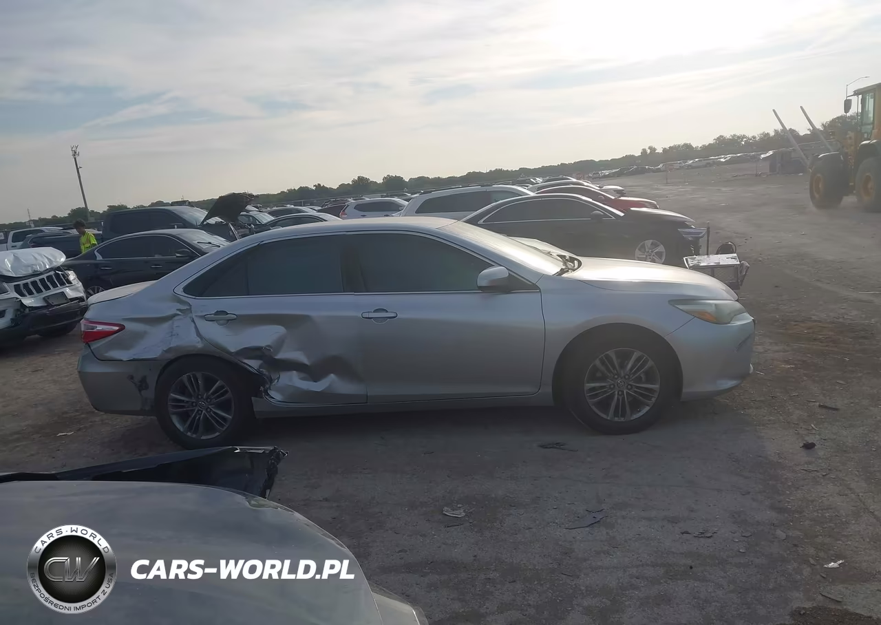 2016 Toyota Camry Se VIN:4T1BF1FK9GU118830 - 13