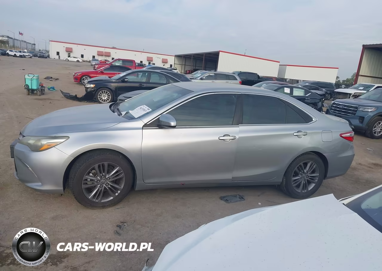 2016 Toyota Camry Se VIN:4T1BF1FK9GU118830 - 14