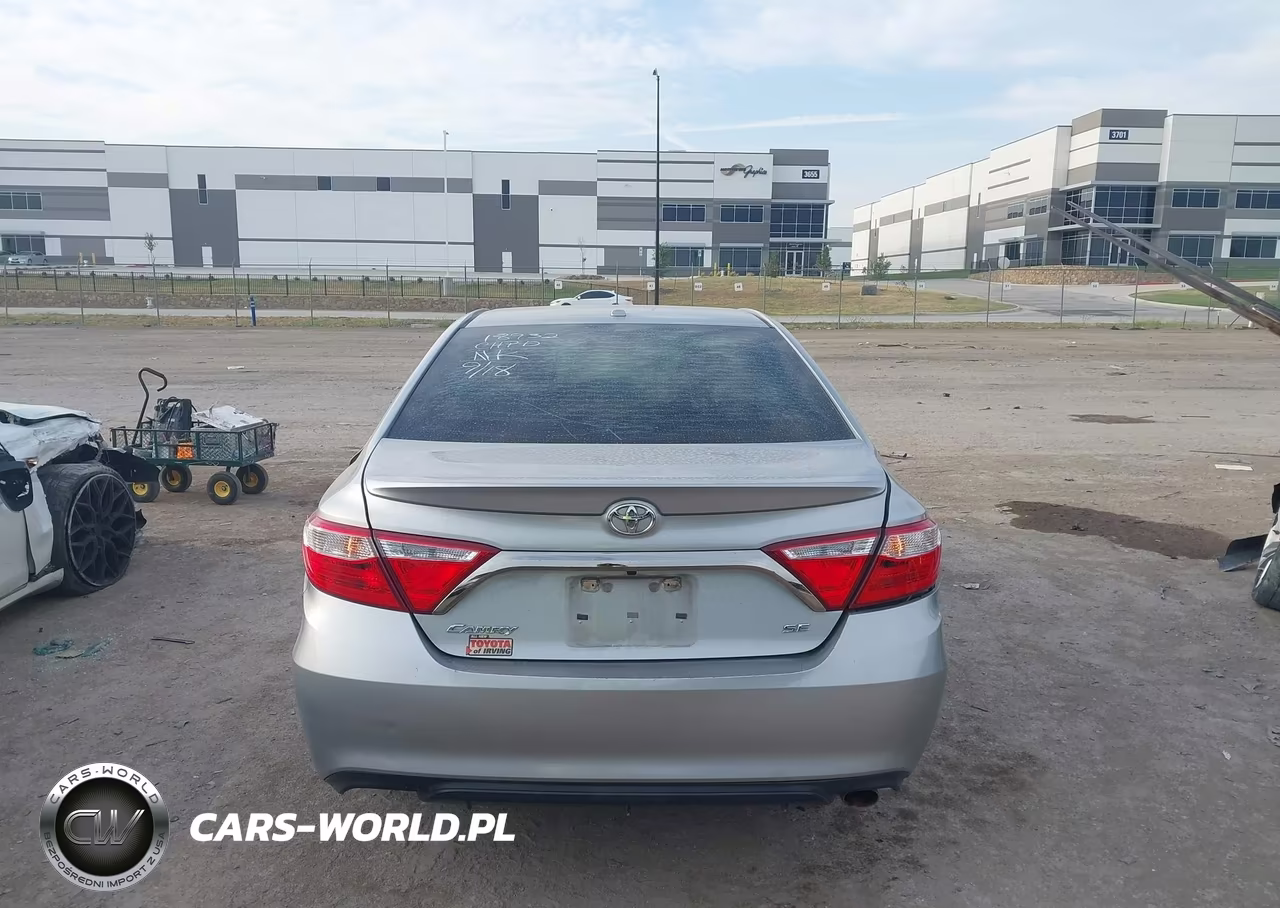 2016 Toyota Camry Se VIN:4T1BF1FK9GU118830 - 16