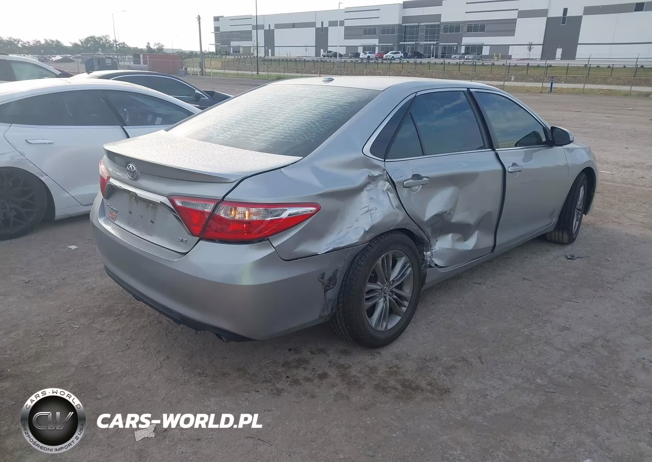 2016 Toyota Camry Se VIN:4T1BF1FK9GU118830 - 4