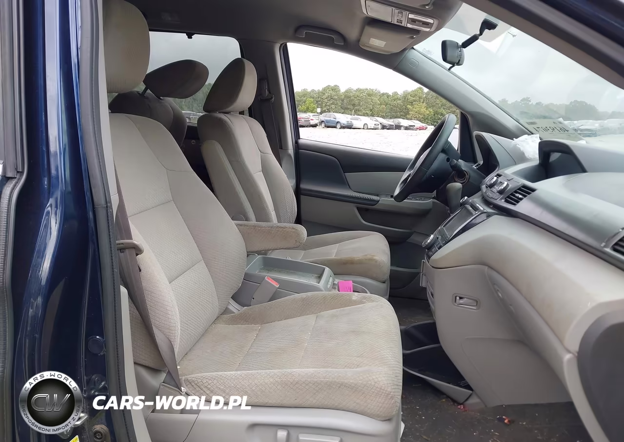 2017 Honda Odyssey Se VIN:5FNRL5H32HB025361 - 5