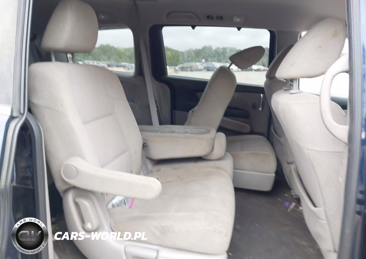 2017 Honda Odyssey Se VIN:5FNRL5H32HB025361 - 8
