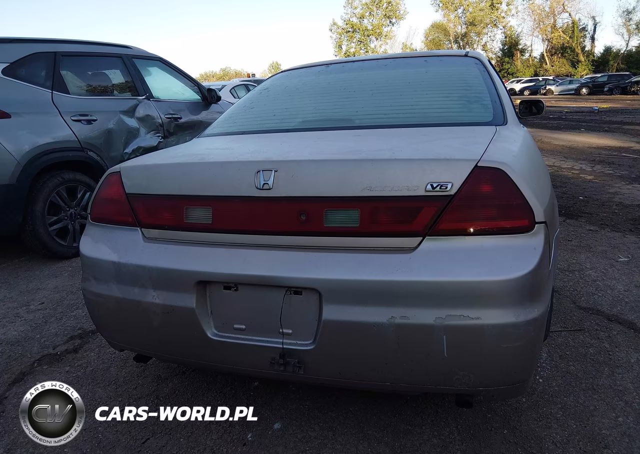 2001 Honda Accord Cpe Lx VIN:1HGCG22461A031139 - 17