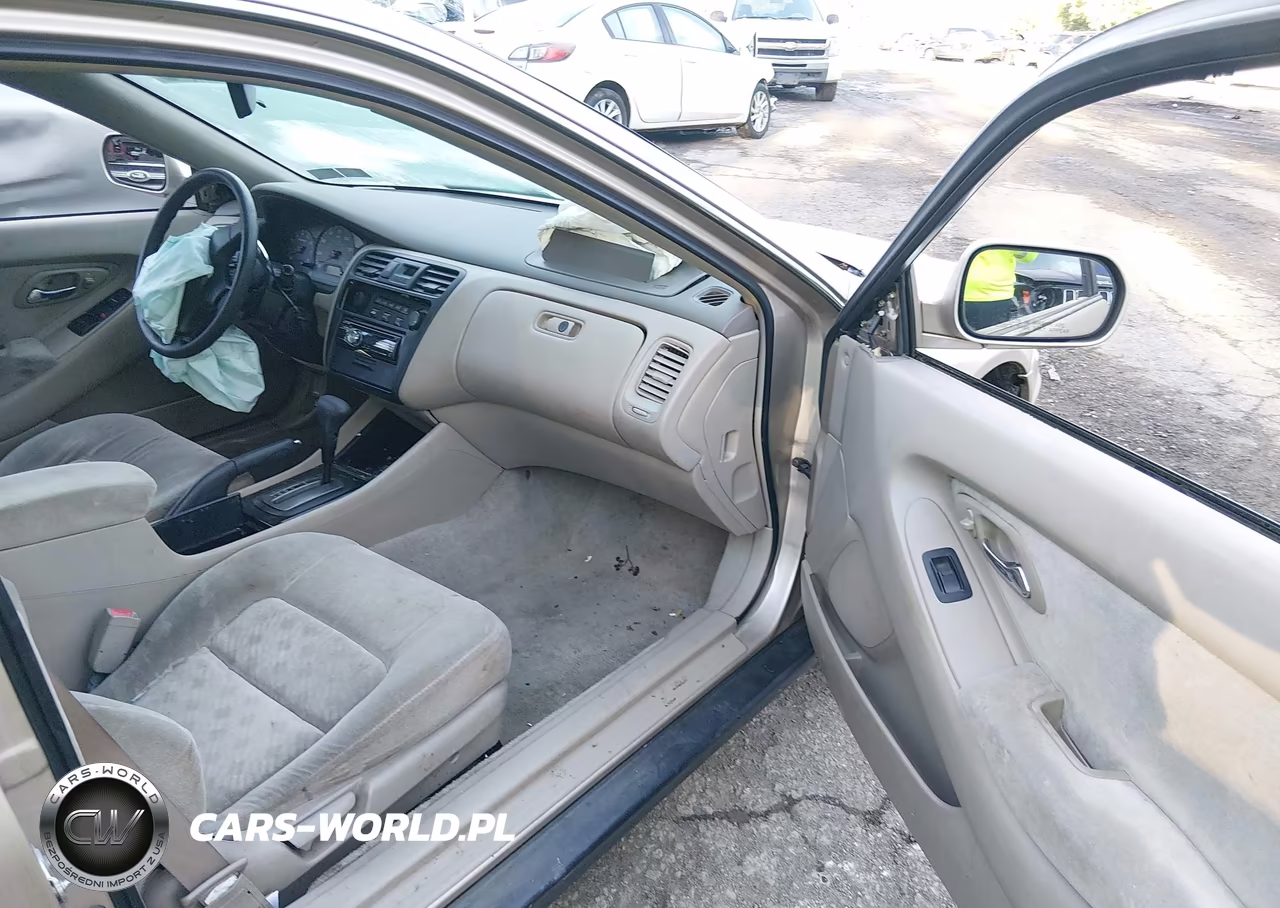 2001 Honda Accord Cpe Lx VIN:1HGCG22461A031139 - 5