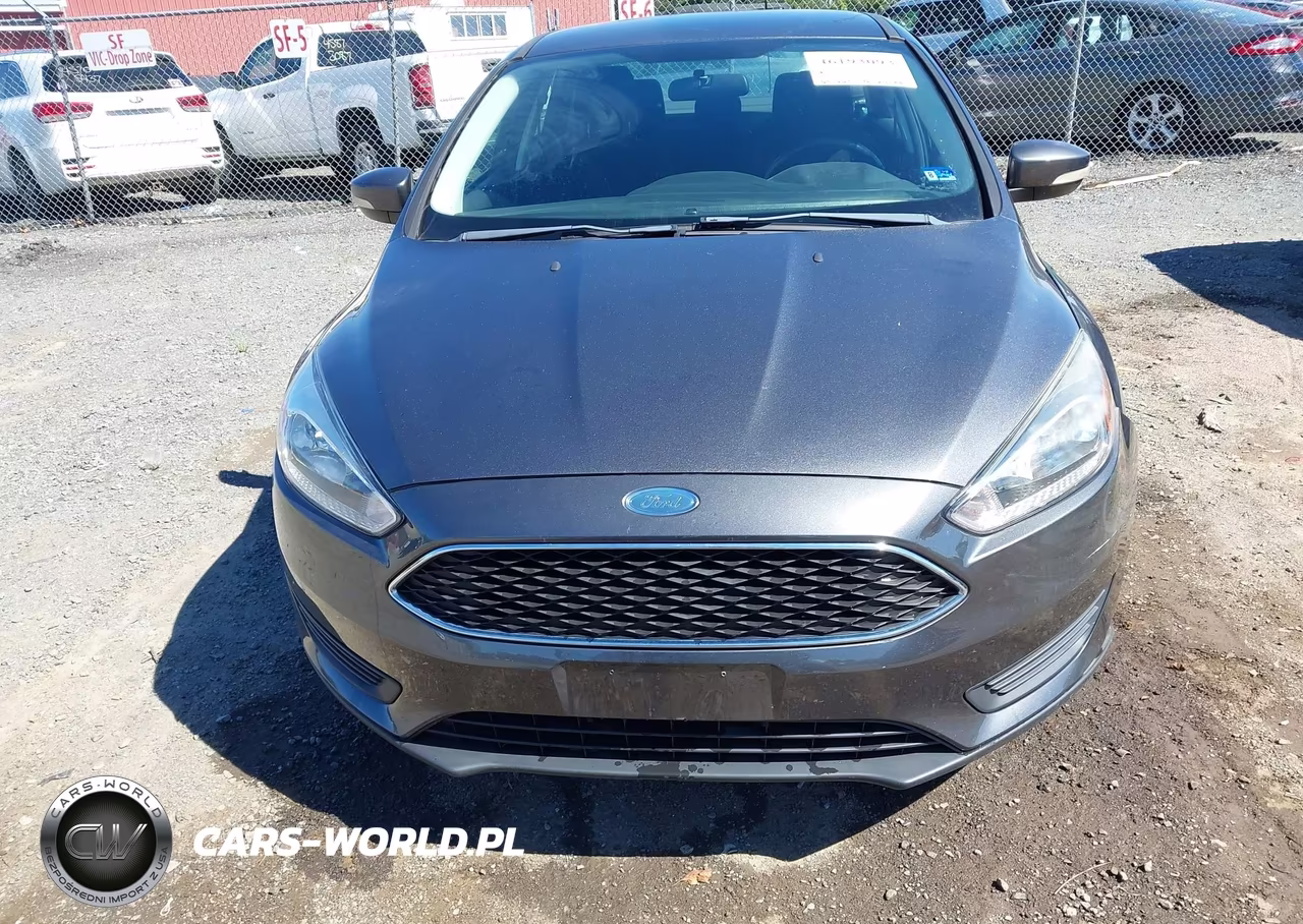2018 Ford Focus Se VIN:1FADP3F24JL310908 - 12