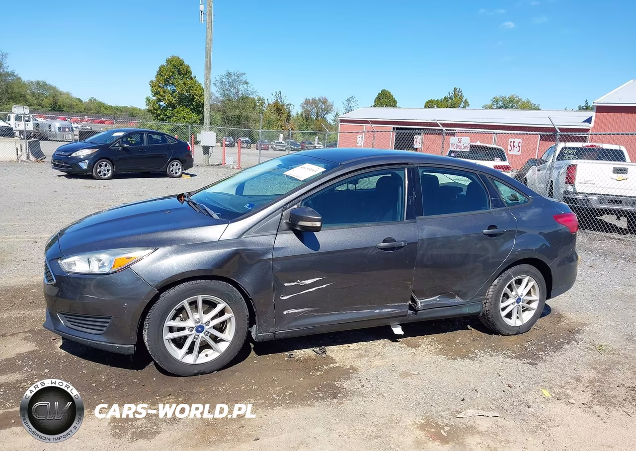 2018 Ford Focus Se VIN:1FADP3F24JL310908 - 14