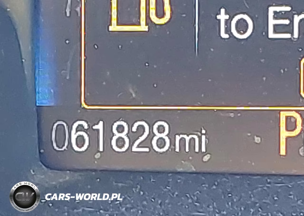 2018 Ford Focus Se VIN:1FADP3F24JL310908 - 15