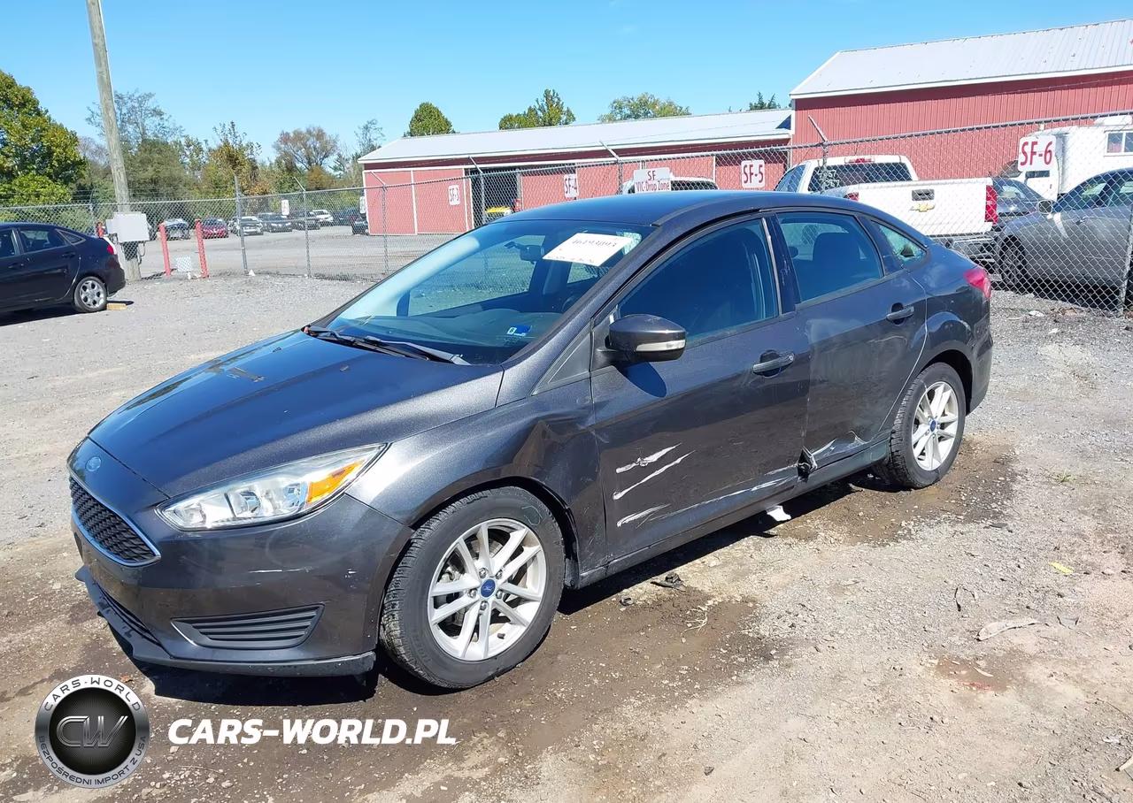2018 Ford Focus Se VIN:1FADP3F24JL310908 - 2