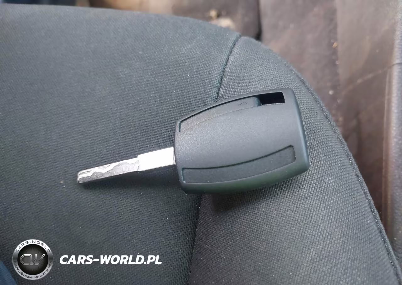 2016 Ford Focus S VIN:1FADP3E26GL305834 - 11