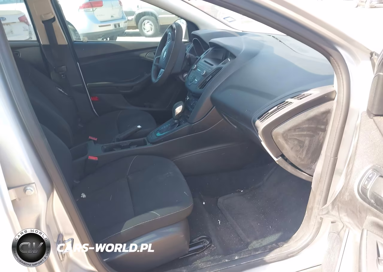 2016 Ford Focus S VIN:1FADP3E26GL305834 - 5