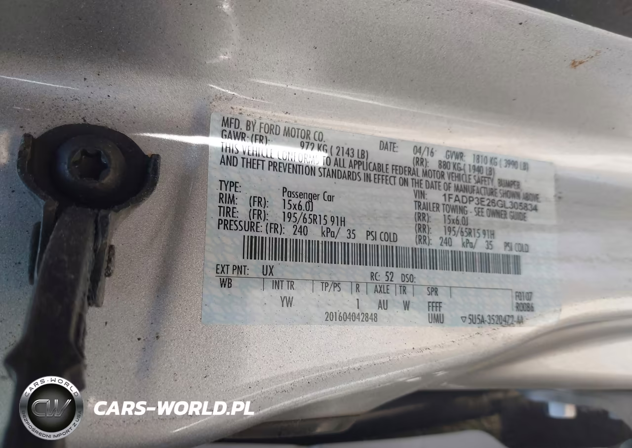 2016 Ford Focus S VIN:1FADP3E26GL305834 - 9