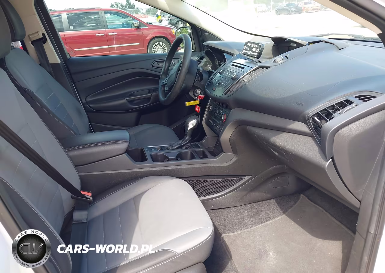 2017 Ford Escape S VIN:1FMCU0F76HUD25001 - 5