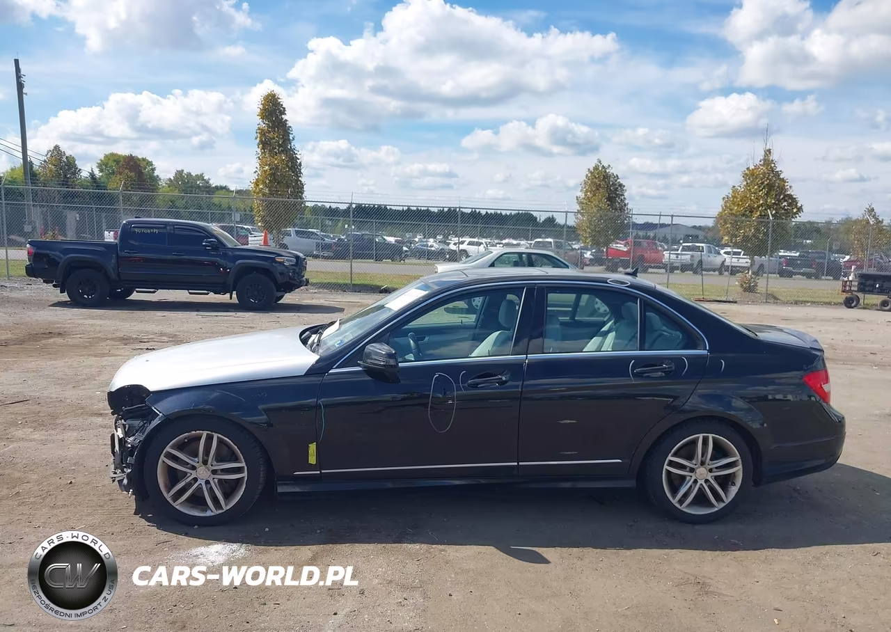 2013 Mercedes-Benz C 300 Luxury 4Matic-Sport 4Matic VIN:WDDGF8AB7DR289512 - 14