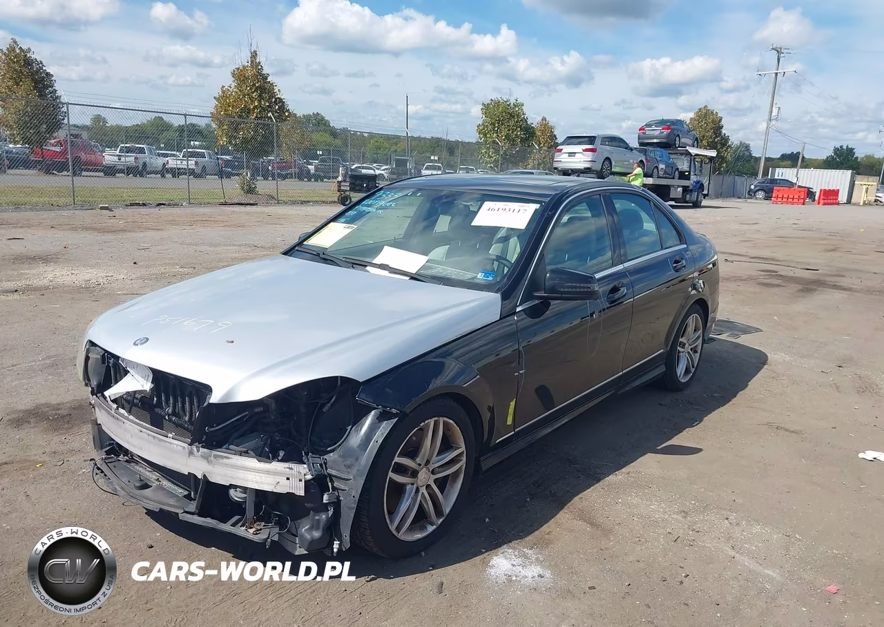 2013 Mercedes-Benz C 300 Luxury 4Matic-Sport 4Matic VIN:WDDGF8AB7DR289512 - 2