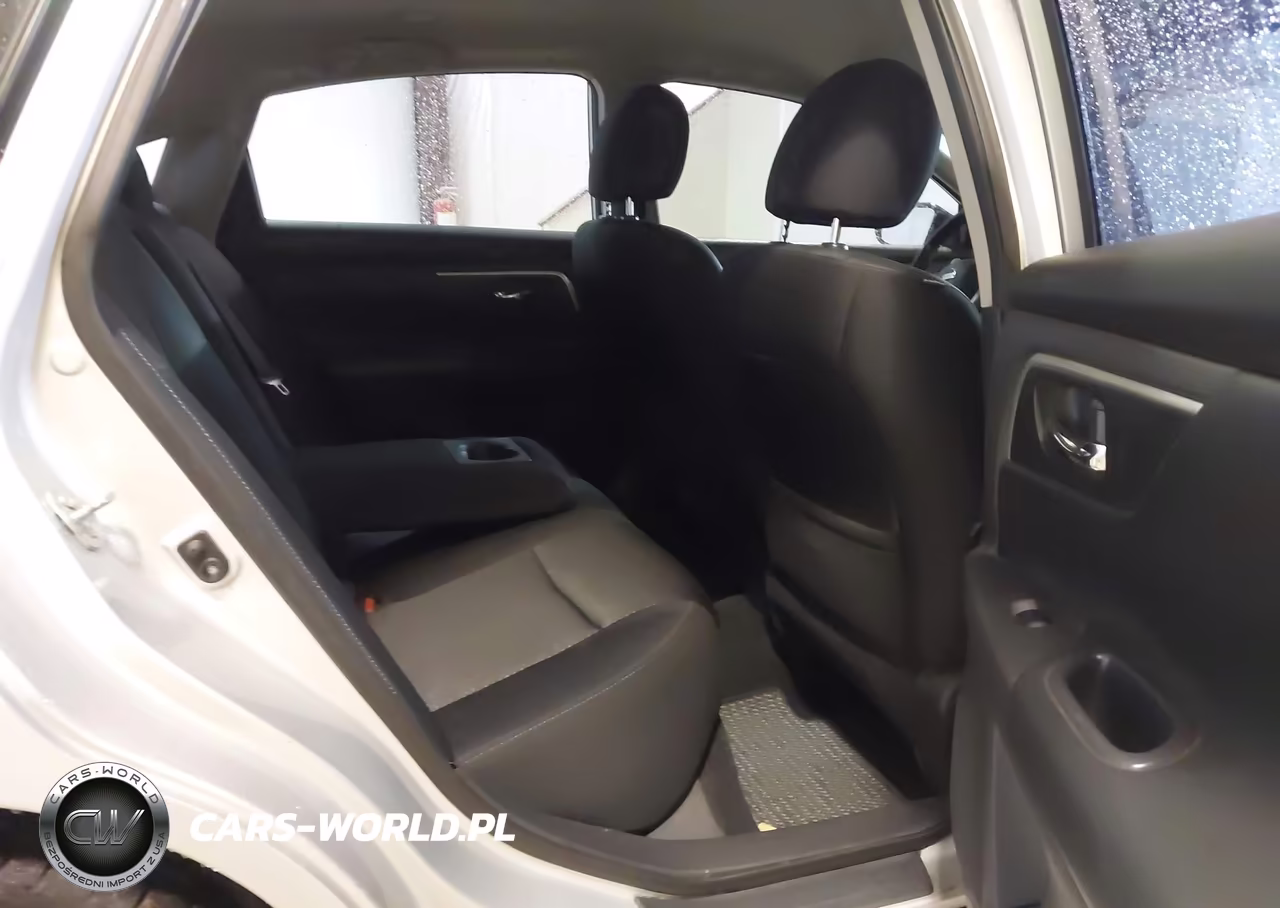 2016 Nissan Altima 2.5 Sr VIN:1N4AL3AP8GC130695 - 8