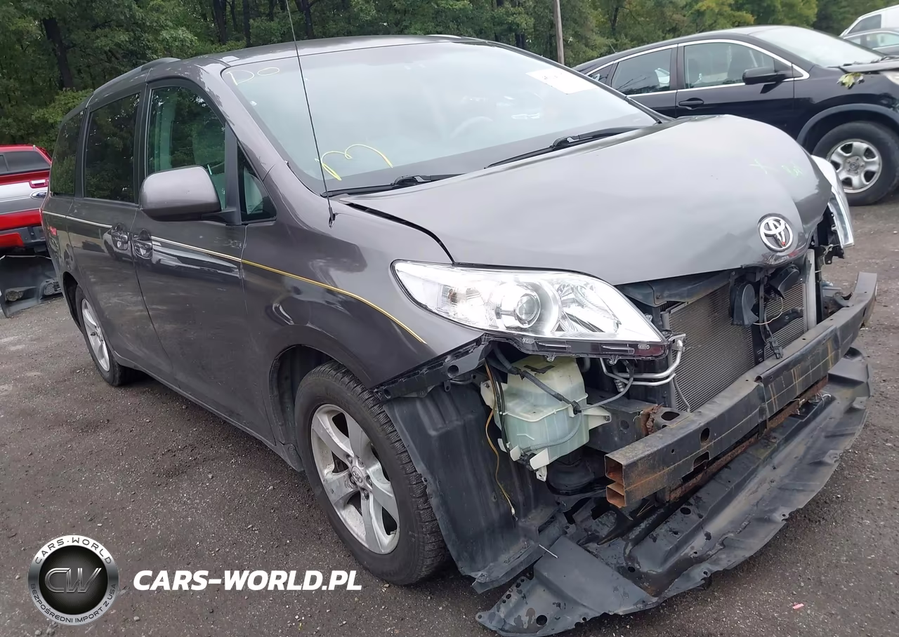 2011 Toyota Sienna Le V6