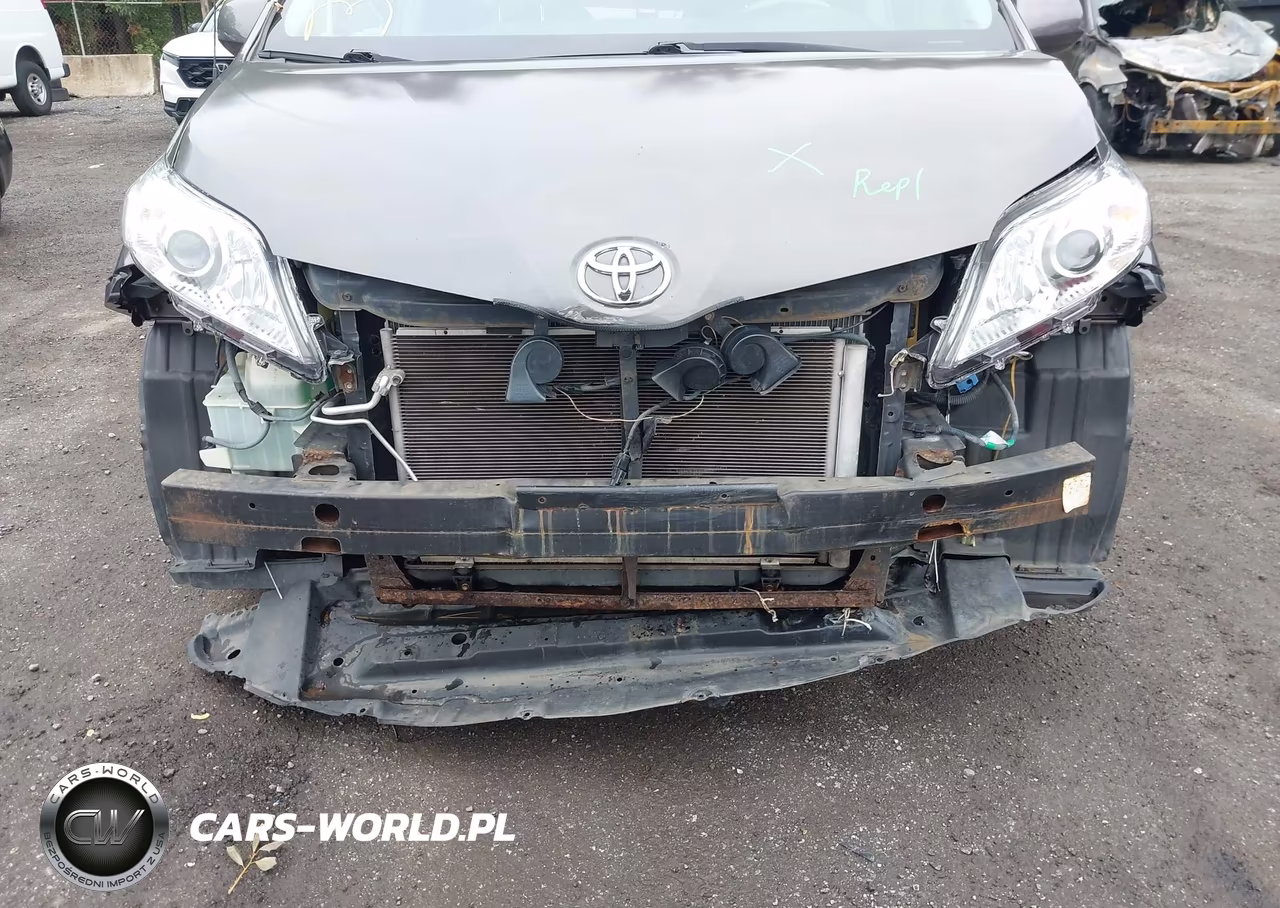 2011 Toyota Sienna Le V6 VIN:5TDKK3DC2BS158932 - 6