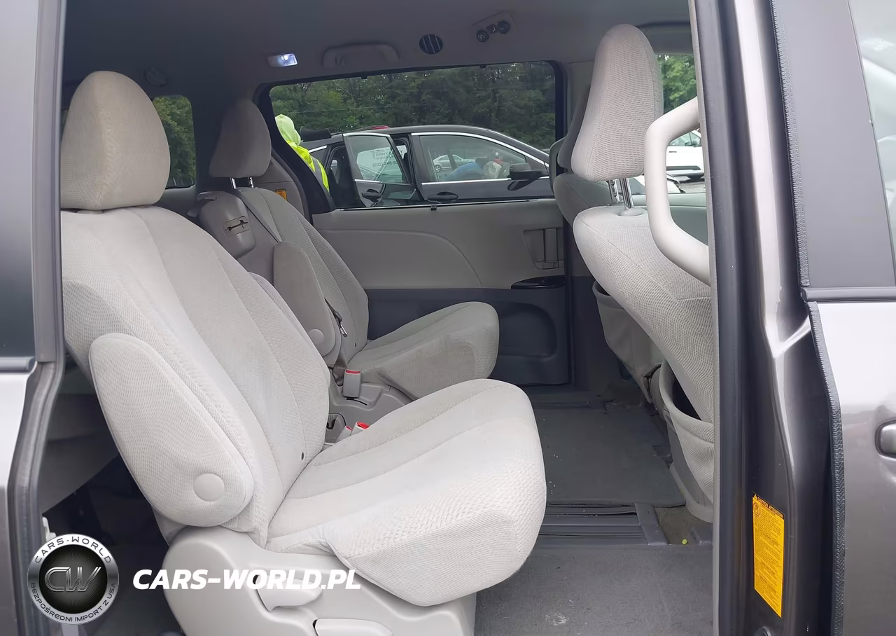2011 Toyota Sienna Le V6 VIN:5TDKK3DC2BS158932 - 8
