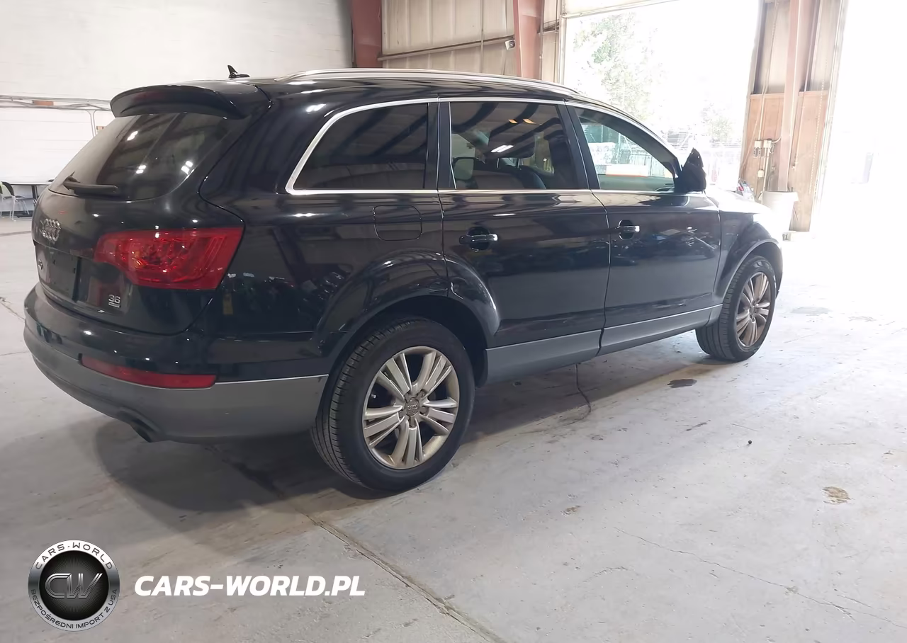 2010 Audi Q7 3.6L Premium Plus VIN:WA1LYAFE0AD005721 - 4