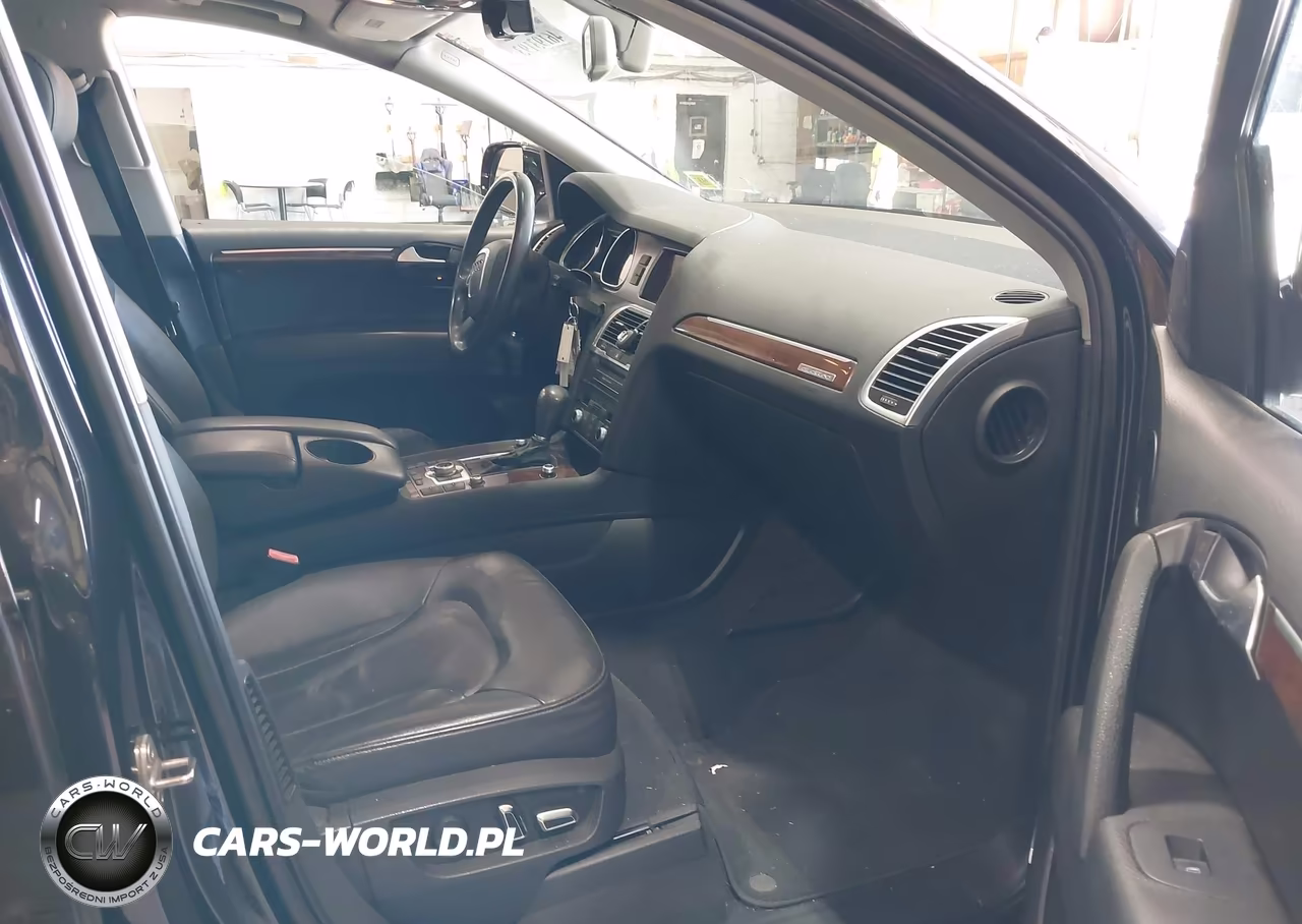 2010 Audi Q7 3.6L Premium Plus VIN:WA1LYAFE0AD005721 - 5