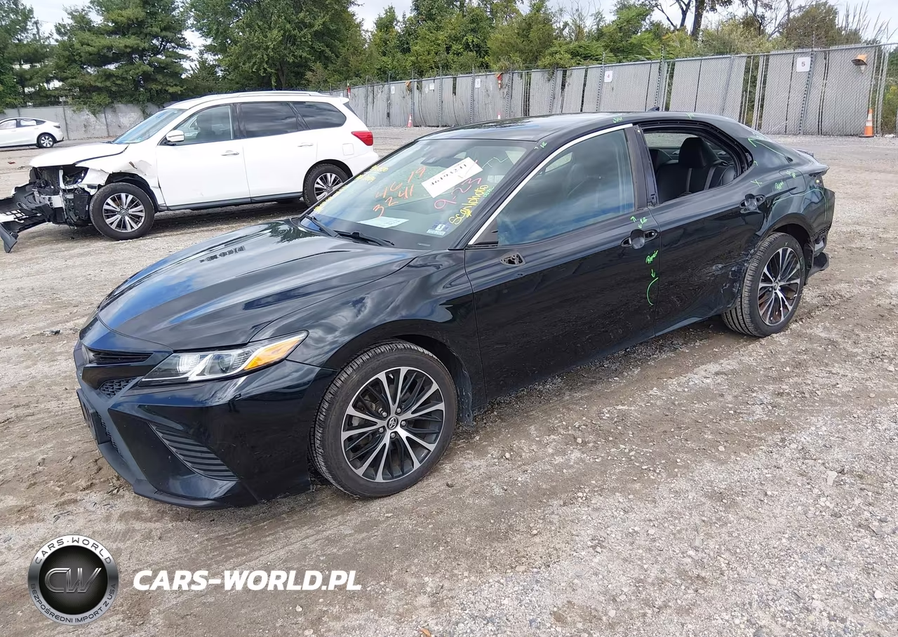 2019 Toyota Camry Se VIN:4T1B11HK2KU728170 - 2