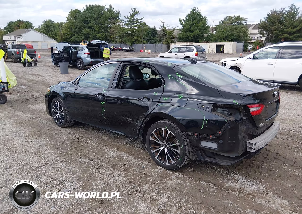 2019 Toyota Camry Se VIN:4T1B11HK2KU728170 - 3