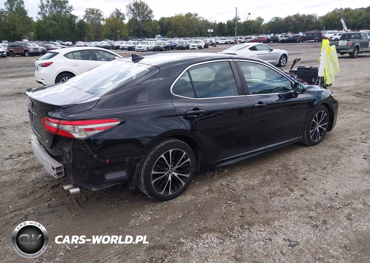 2019 Toyota Camry Se VIN:4T1B11HK2KU728170 - 4