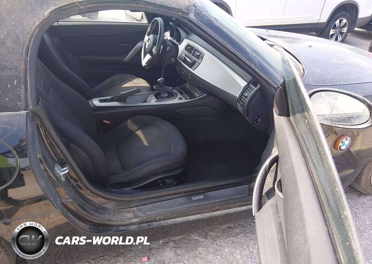 2004 BMW Z4 2.5I VIN:4USBT33564LR68899 - 5