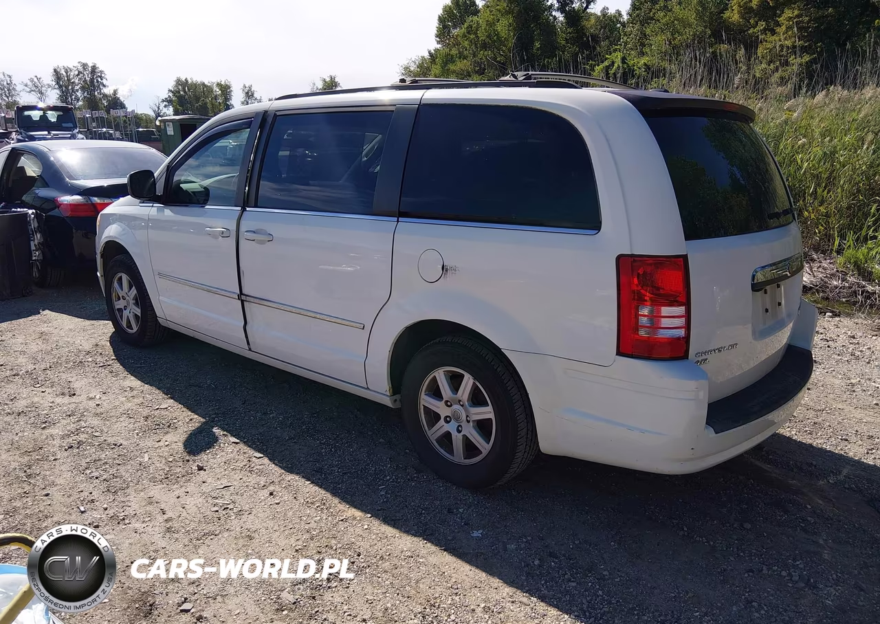 2010 Chrysler Town & Country Touring VIN:2A4RR5DX9AR151941 - 3