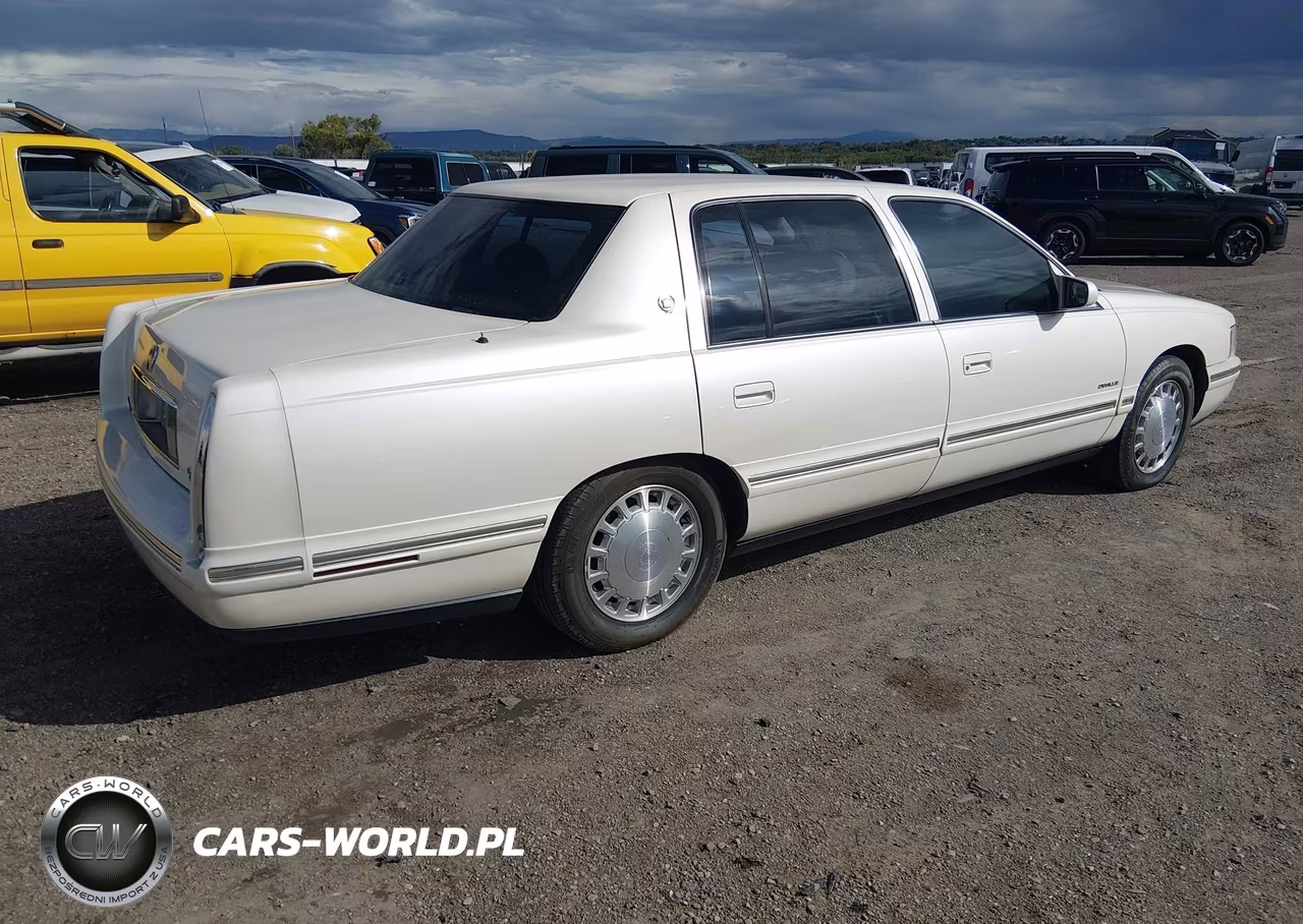 1998 Cadillac Deville Standard VIN:1G6KD54Y5WU732445 - 4