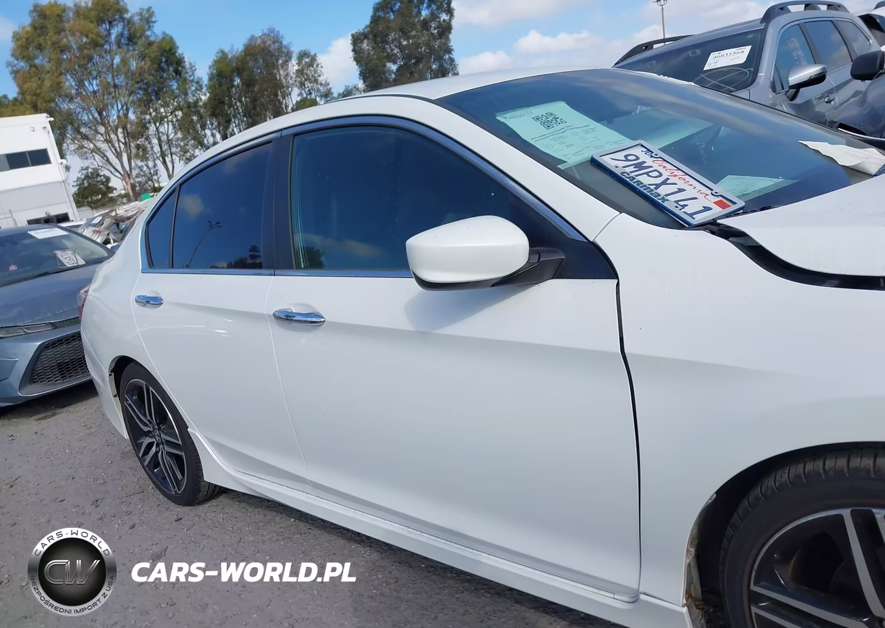2017 Honda Accord Sport VIN:1HGCR2F55HA220663 - 13