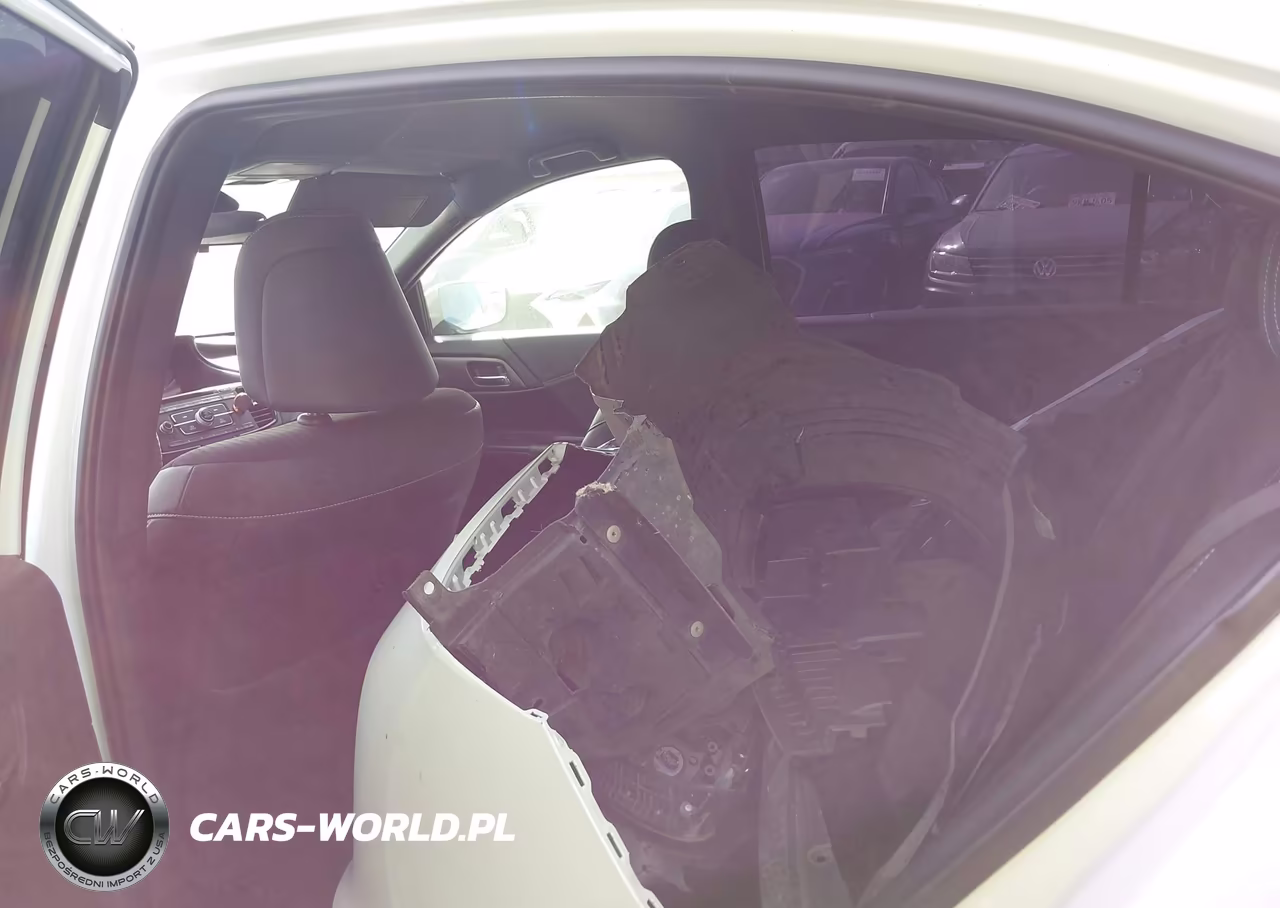 2017 Honda Accord Sport VIN:1HGCR2F55HA220663 - 18
