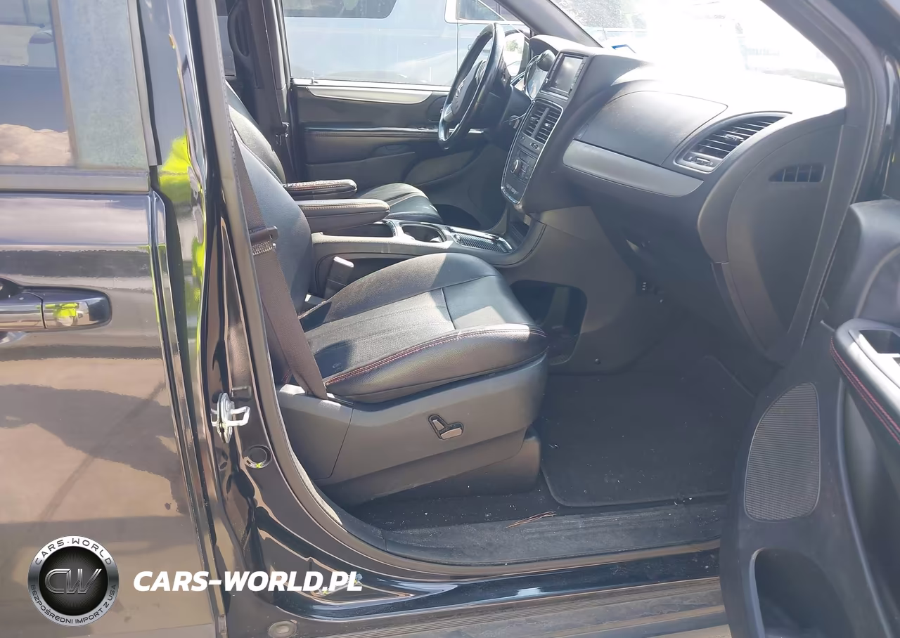2018 Dodge Grand Caravan Gt VIN:2C4RDGEG1JR236853 - 5