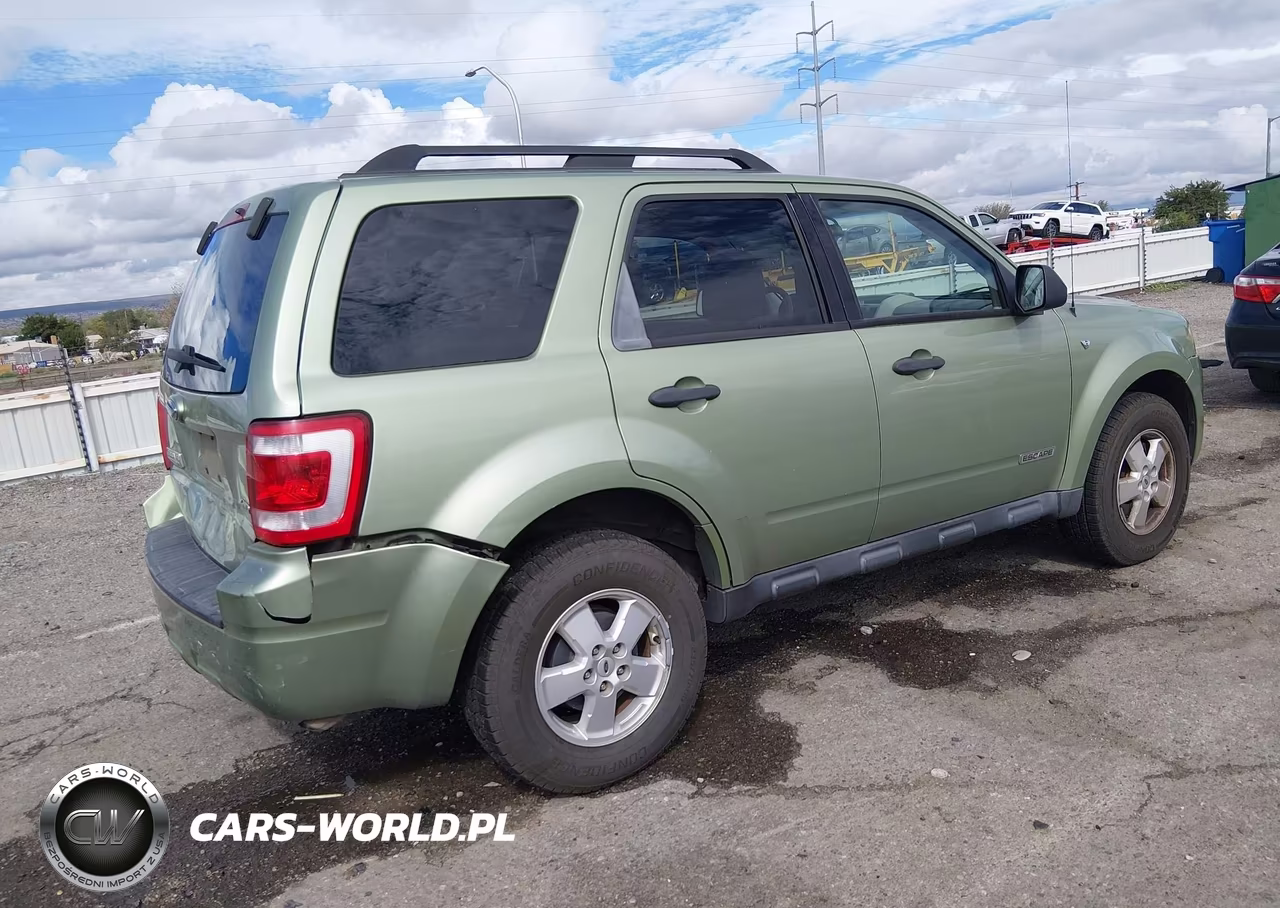 2008 Ford Escape Xlt VIN:1FMCU93168KB68912 - 4