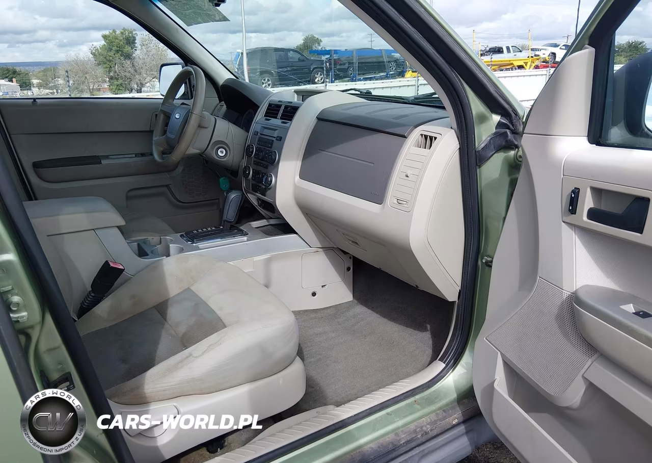 2008 Ford Escape Xlt VIN:1FMCU93168KB68912 - 5
