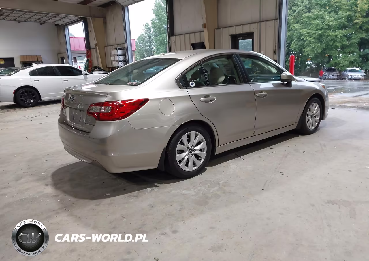 2015 Subaru Legacy 2.5I Premium VIN:4S3BNBD66F3019809 - 4